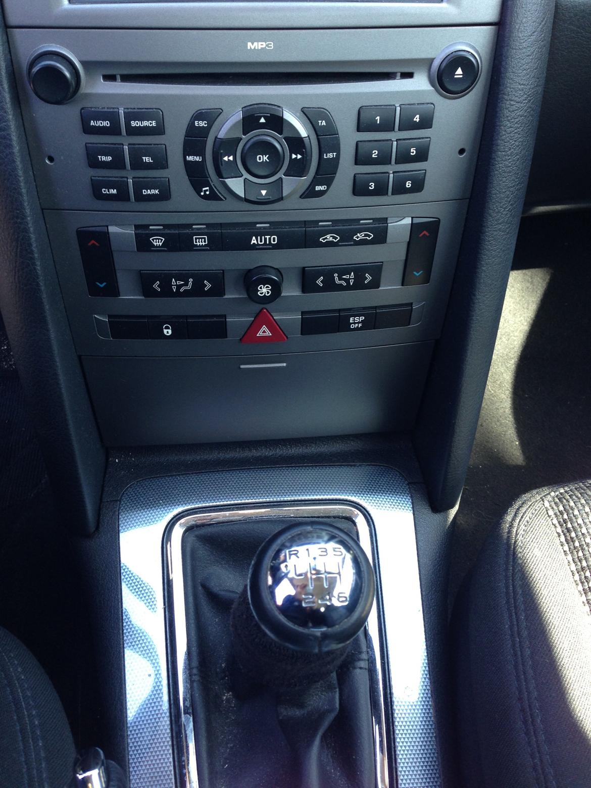 Peugeot 407 billede 17