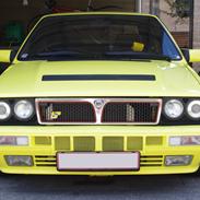 Lancia Delta HF Integrale 8V