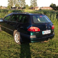 Toyota avensis vvt-i  ( SOLGT )