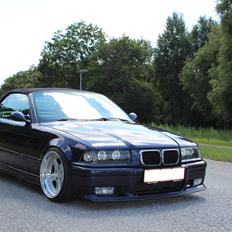 BMW 328i Cabriolet