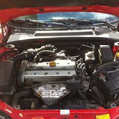 Opel vectra 2.0 sport