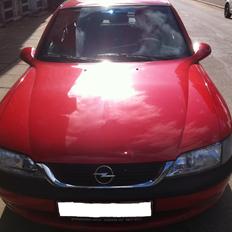 Opel vectra 2.0 sport
