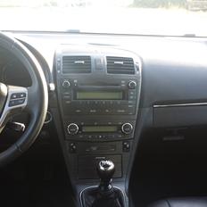 Toyota Avensis 2,2 D-4D 150 T3 4d