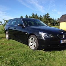 BMW E61    525