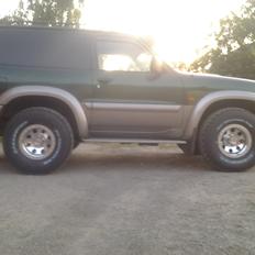 Nissan Patrol Y61 "SOLGT"