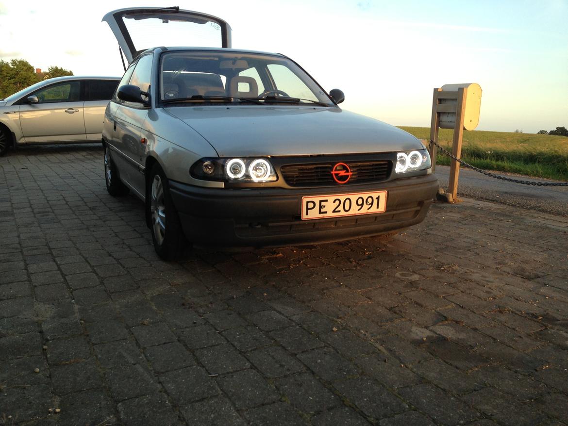 Opel astra f billede 6