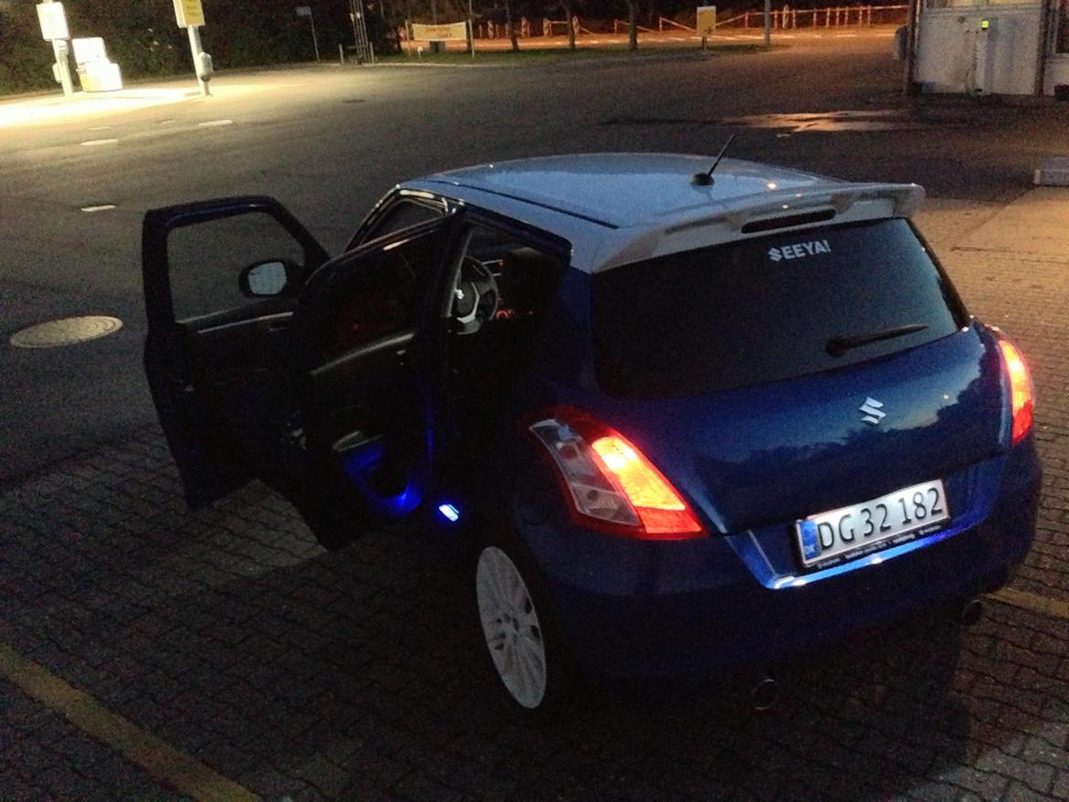 Suzuki swift - night mode billede 38