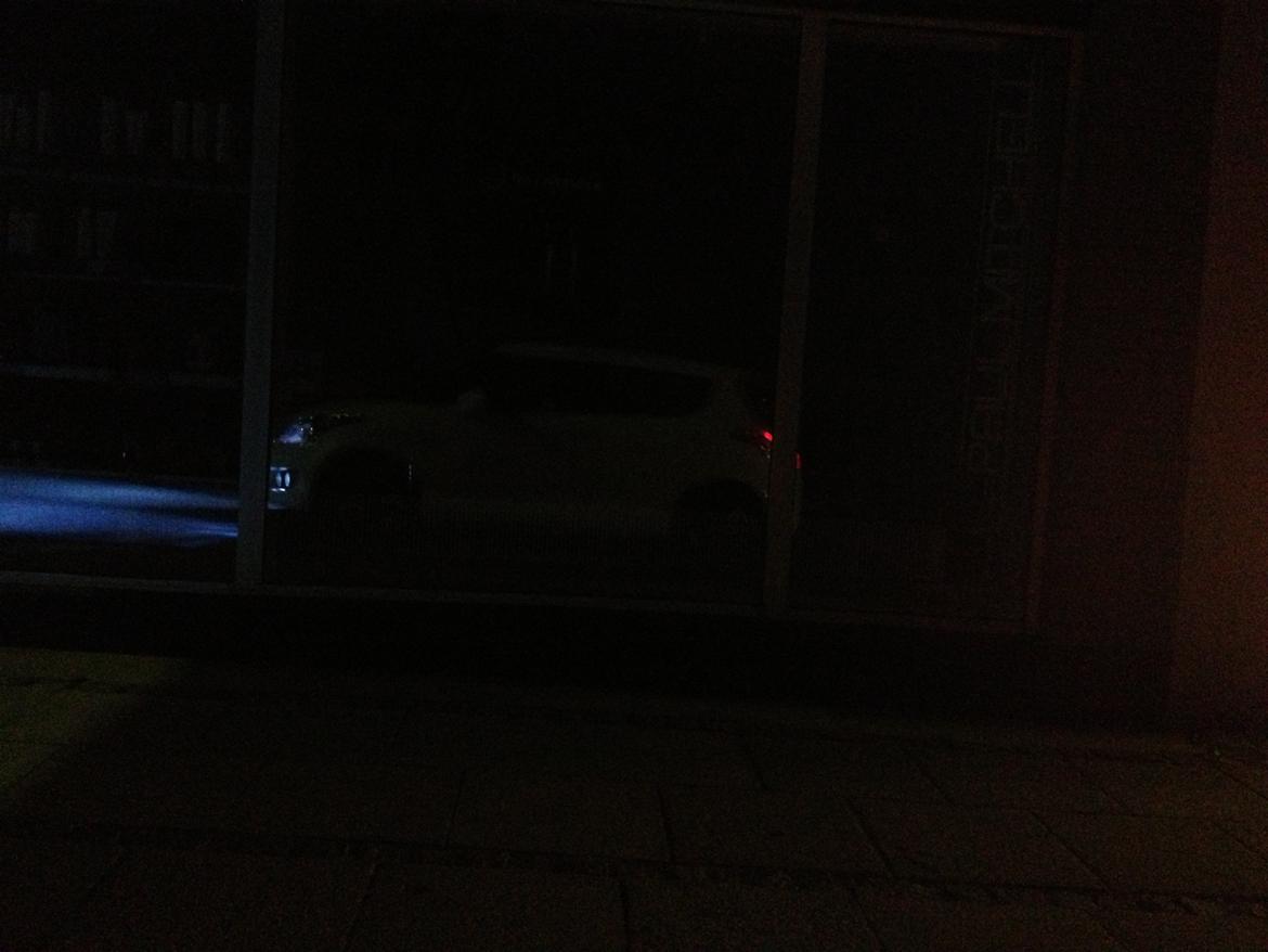 Suzuki Swift 1,2 GL-A eco+ - så kom der xenon i ;) billede 25