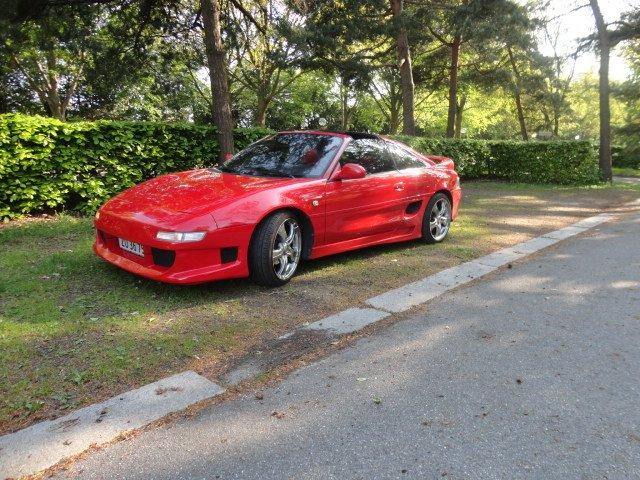 Toyota MR2 - En dejlig sommerdag hvor man kører med åben tag. billede 10