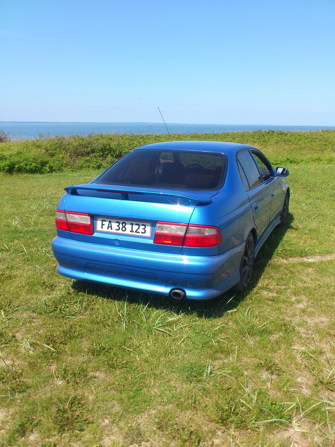 Toyota carina e billede 3