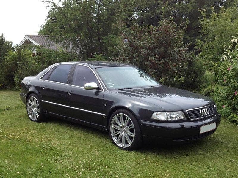 Audi A8 - Nu med græs under:-) billede 1