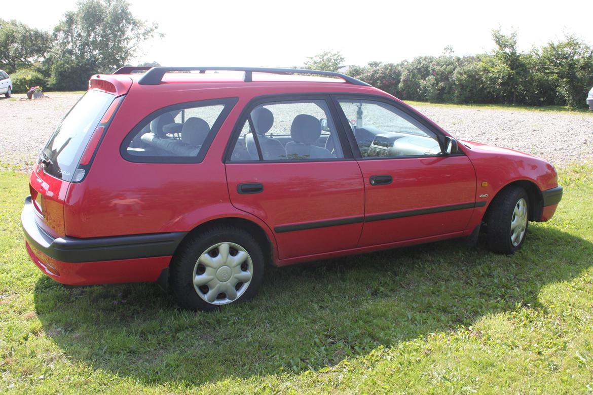 Toyota Corolla E110 St.car 1,8 4WD billede 4