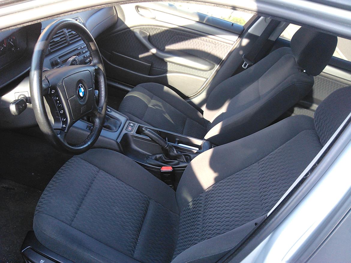 BMW e46 318i / SOLGT billede 8