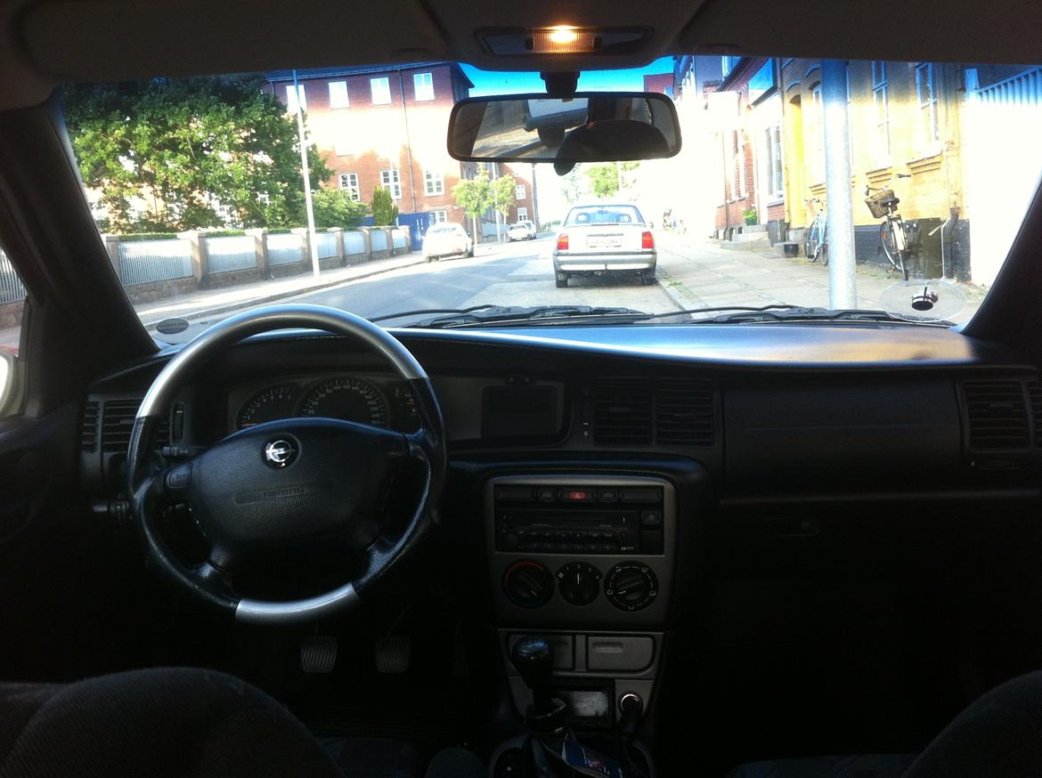 Opel vectra 2.0 sport billede 9