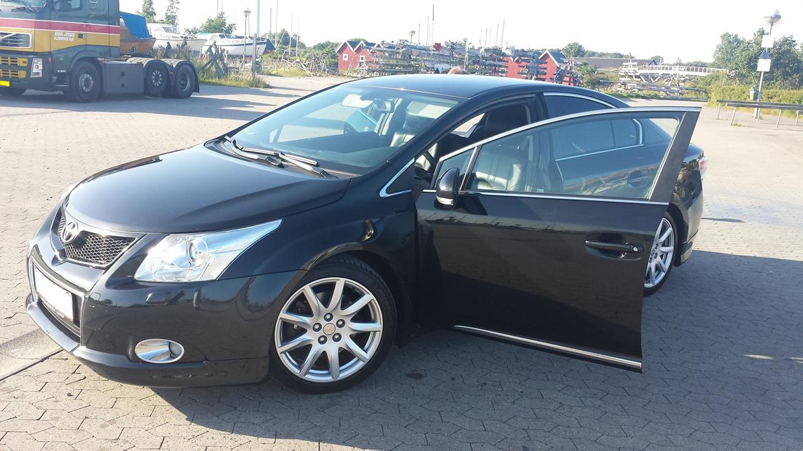 Toyota Avensis 2,2 D-4D 150 T3 4d billede 4