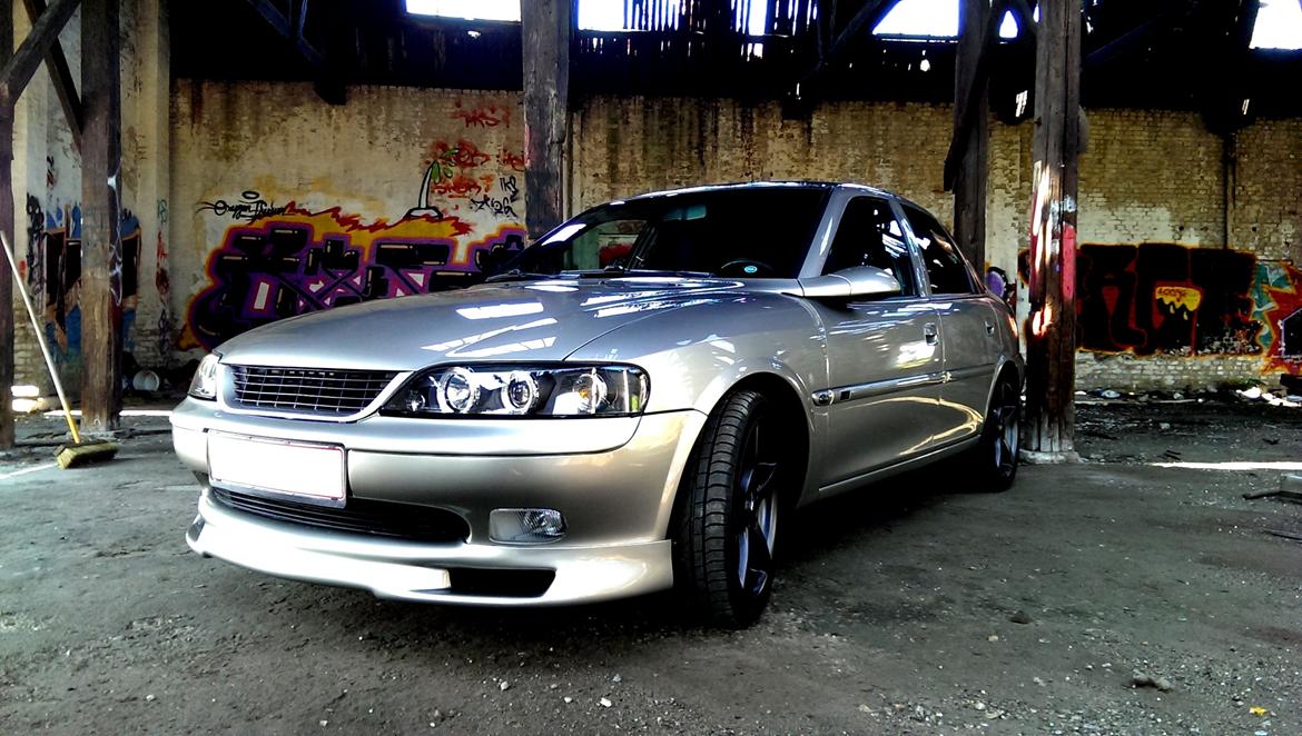 Opel Vectra B 1,8 16V GL *SOLGT* billede 3