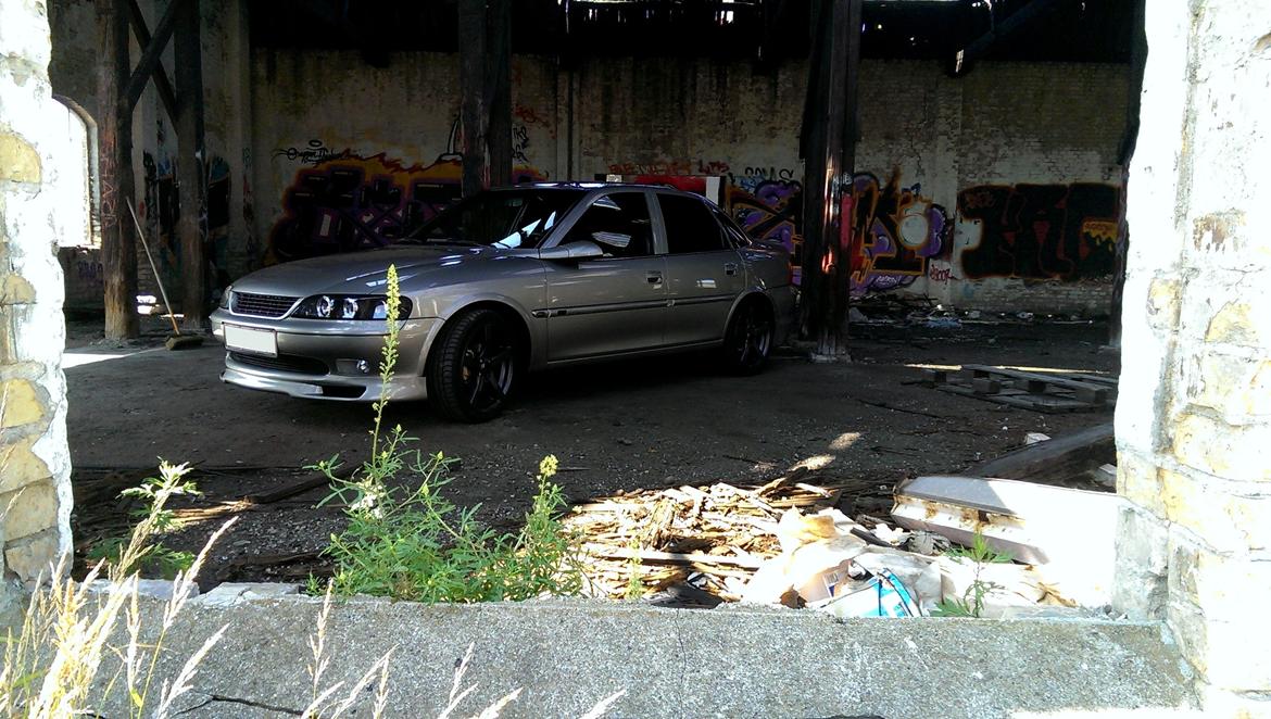 Opel Vectra B 1,8 16V GL *SOLGT* billede 4