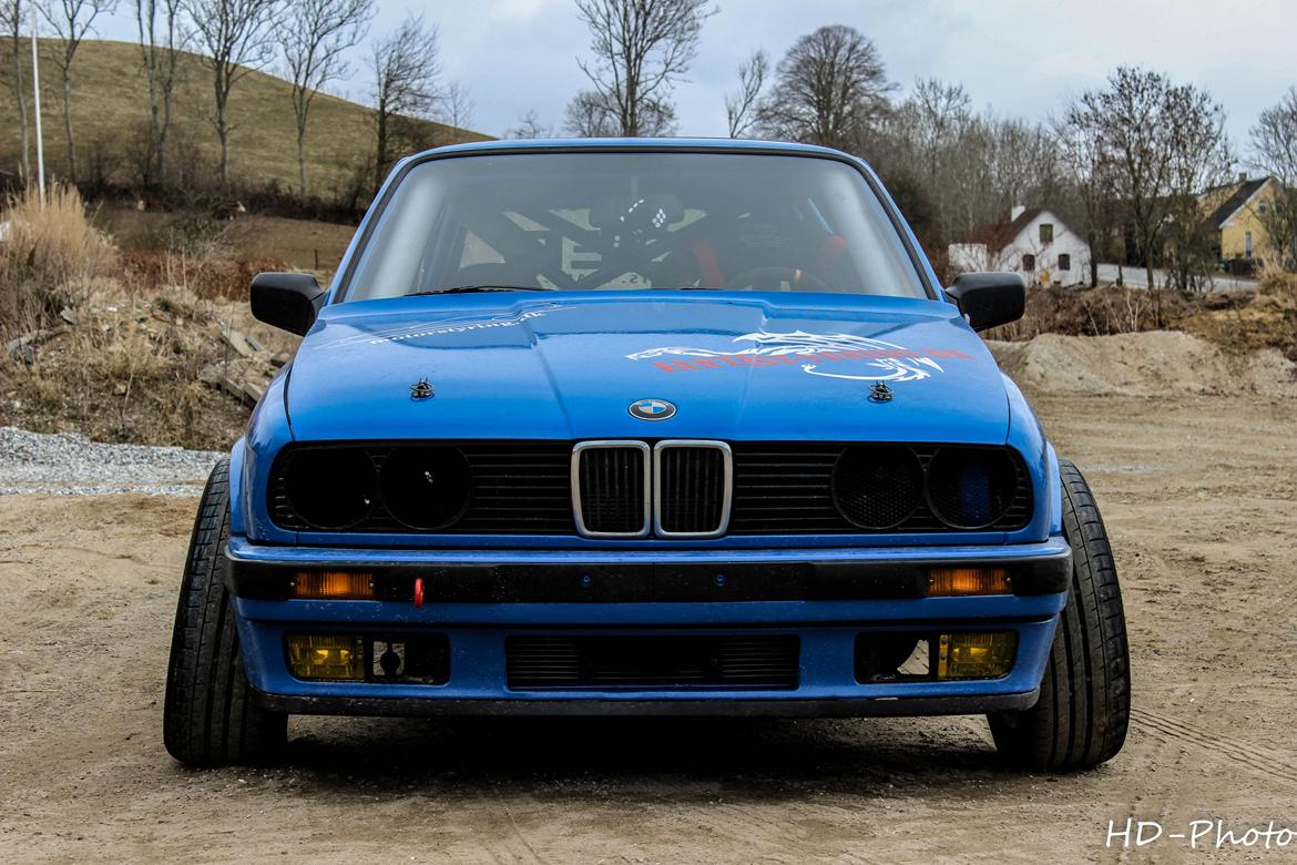 BMW e30 touring V8 billede 9