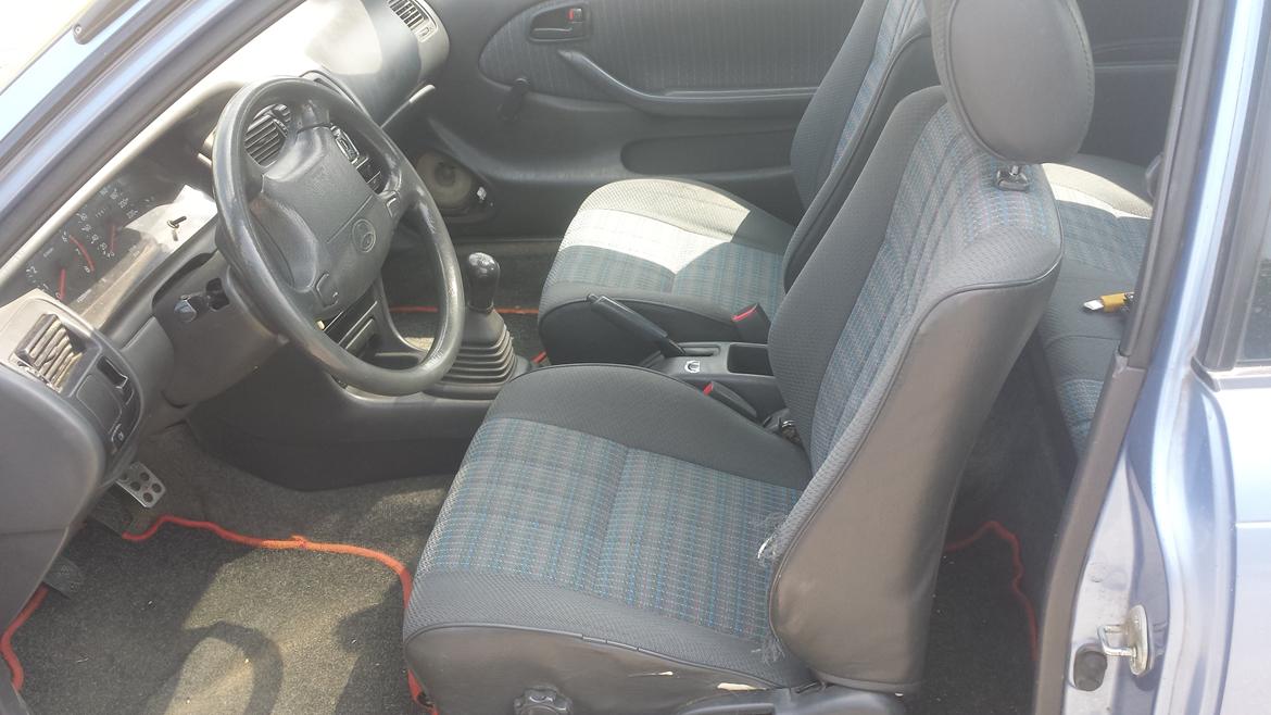 Toyota Corolla - Champ billede 4