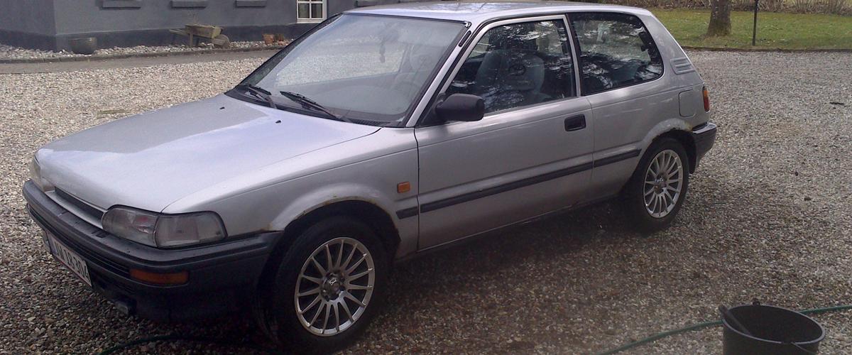 Toyota corolla e9