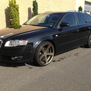 Audi A4 b7 2,0 TDI S-Line