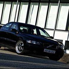 Volvo S60 2,4 TURBO 200hk