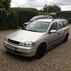 Opel Astra club st.car