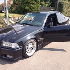 BMW E36 Coupé 1.8 IS