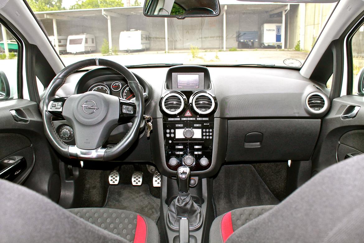 Opel Corsa D GSi/OPC Phase II billede 36