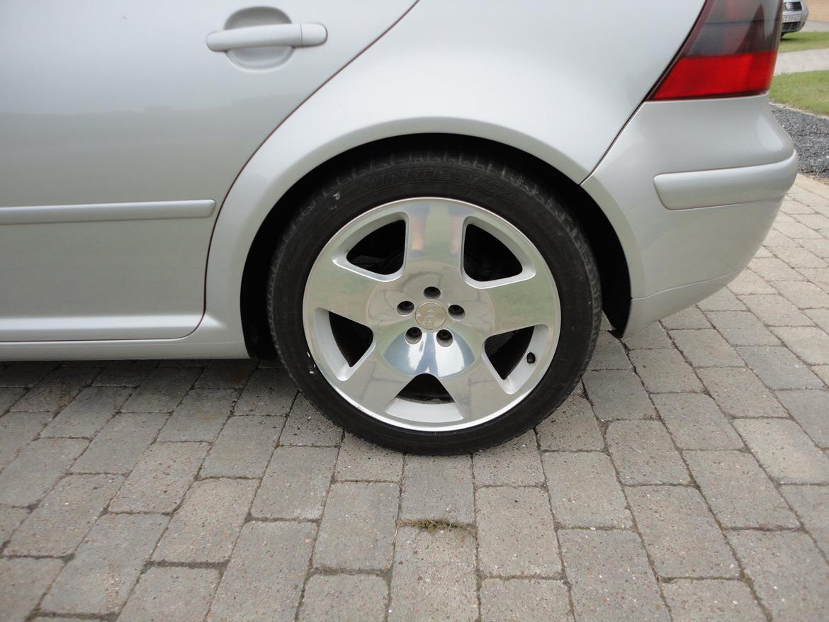 VW Golf IV GTI TDI Exclusive billede 4