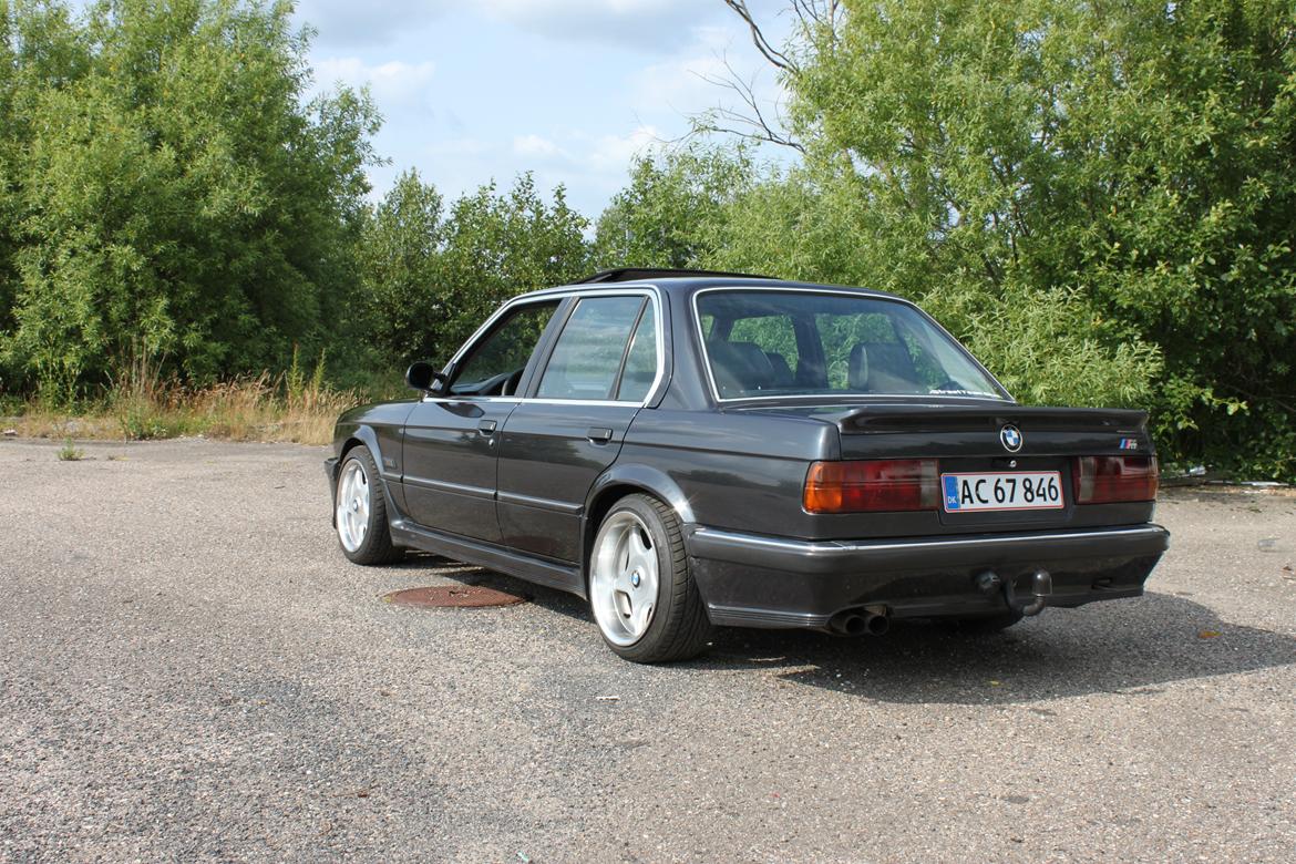 BMW E30 320I M-Tech 1 Tidl. bil billede 6