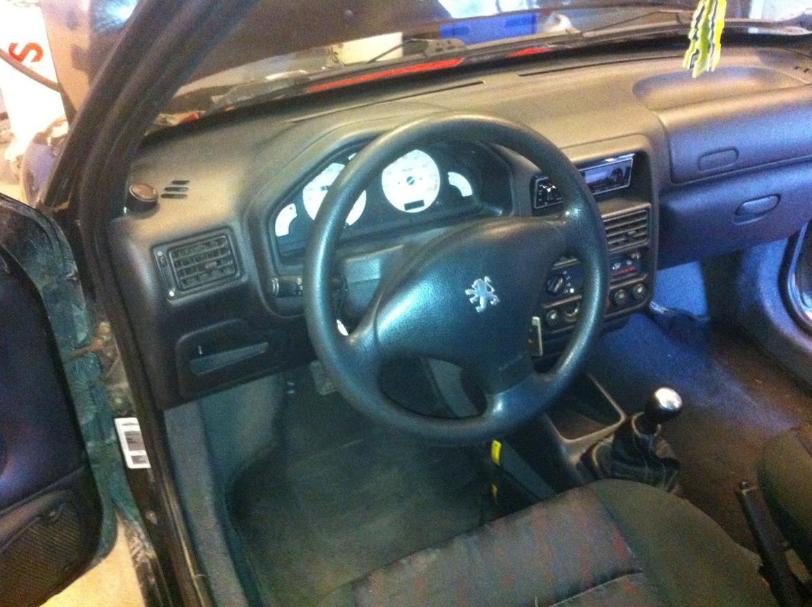 Peugeot 106 GTI billede 3