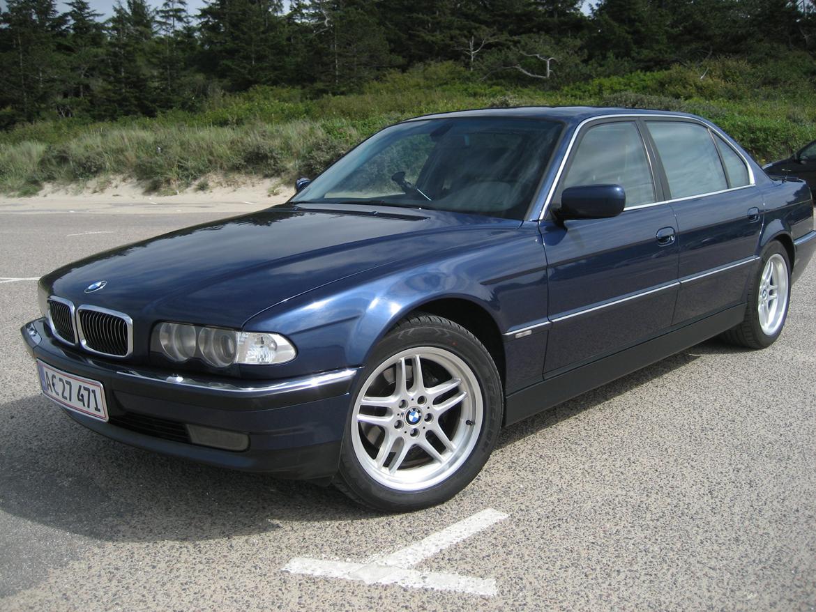 BMW 735iL E38 SOLGT! billede 1