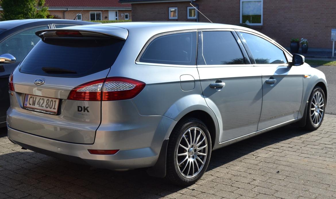 Ford Mondeo 2.5 20V Turbo Titanium Stc. billede 3