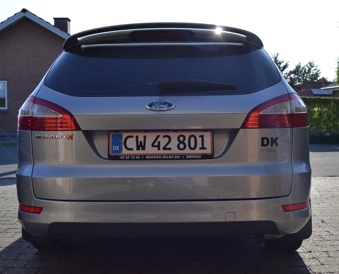 Ford Mondeo 2.5 20V Turbo Titanium Stc. billede 5