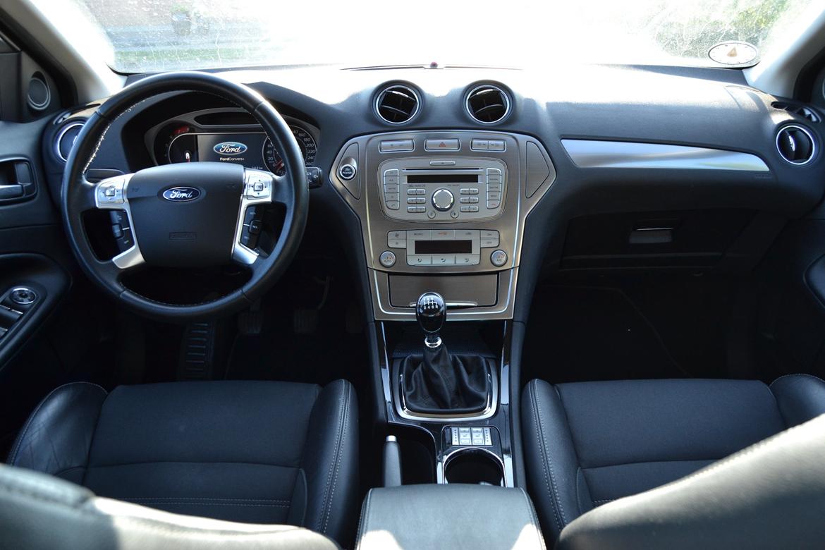 Ford Mondeo 2.5 20V Turbo Titanium Stc. billede 6