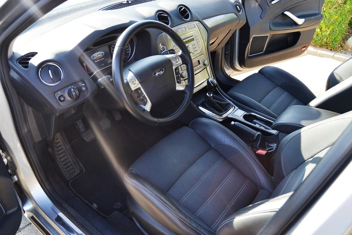 Ford Mondeo 2.5 20V Turbo Titanium Stc. billede 7