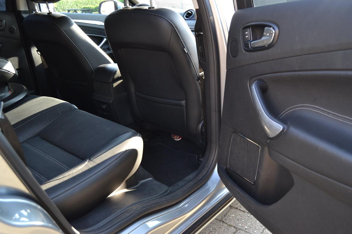 Ford Mondeo 2.5 20V Turbo Titanium Stc. billede 9