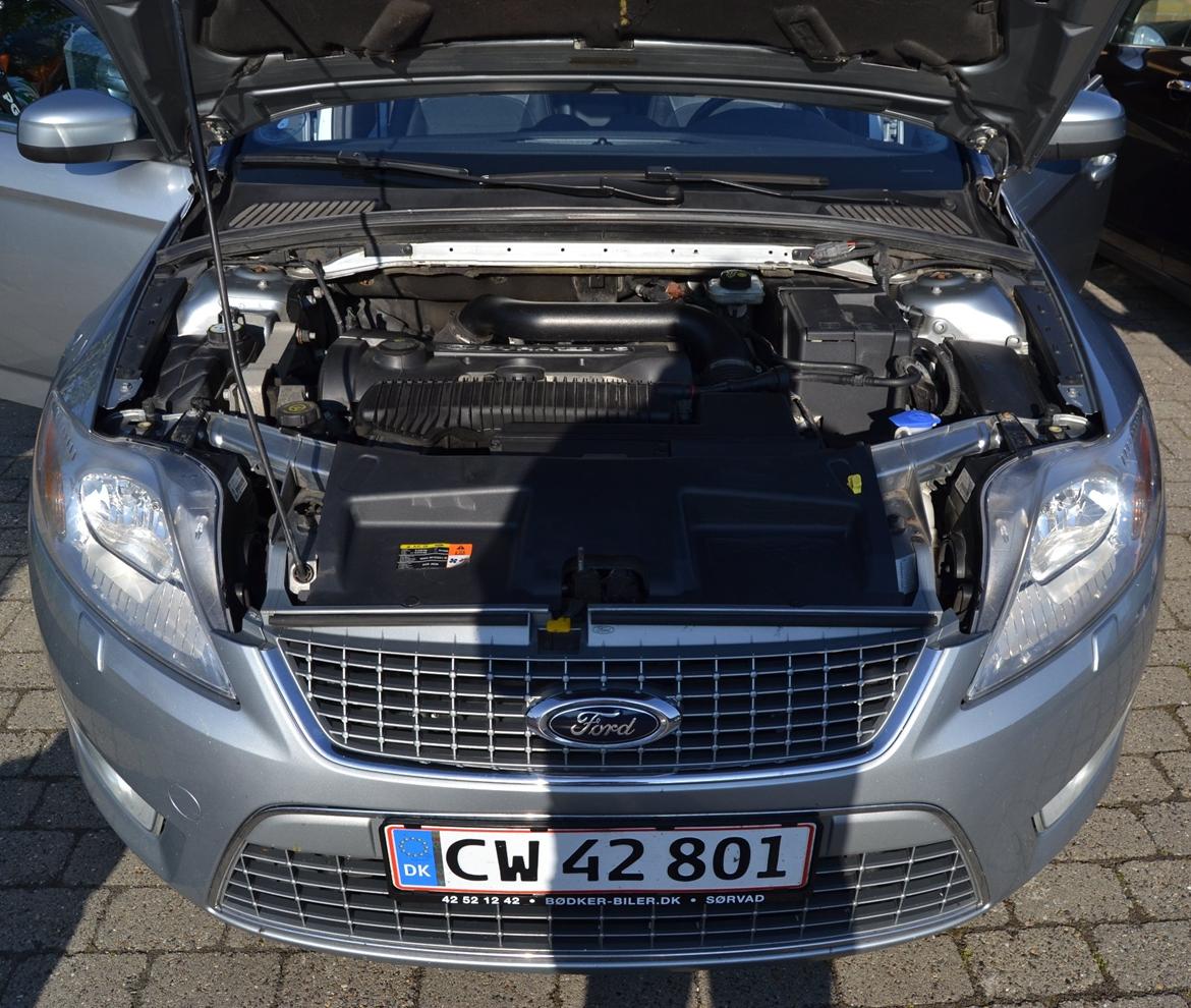 Ford Mondeo 2.5 20V Turbo Titanium Stc. billede 12