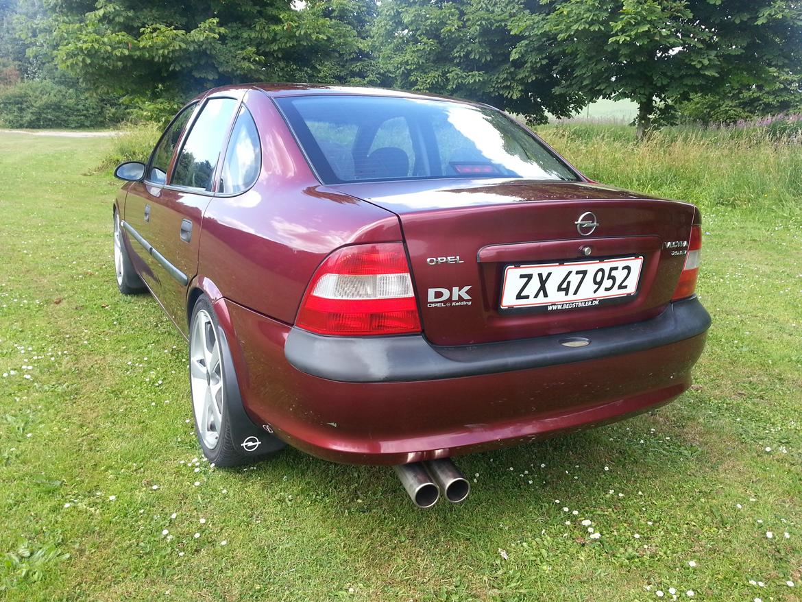 Opel Vectra B 2,0 16V AUT. - TOTALSKADET 17.09.2013 billede 4