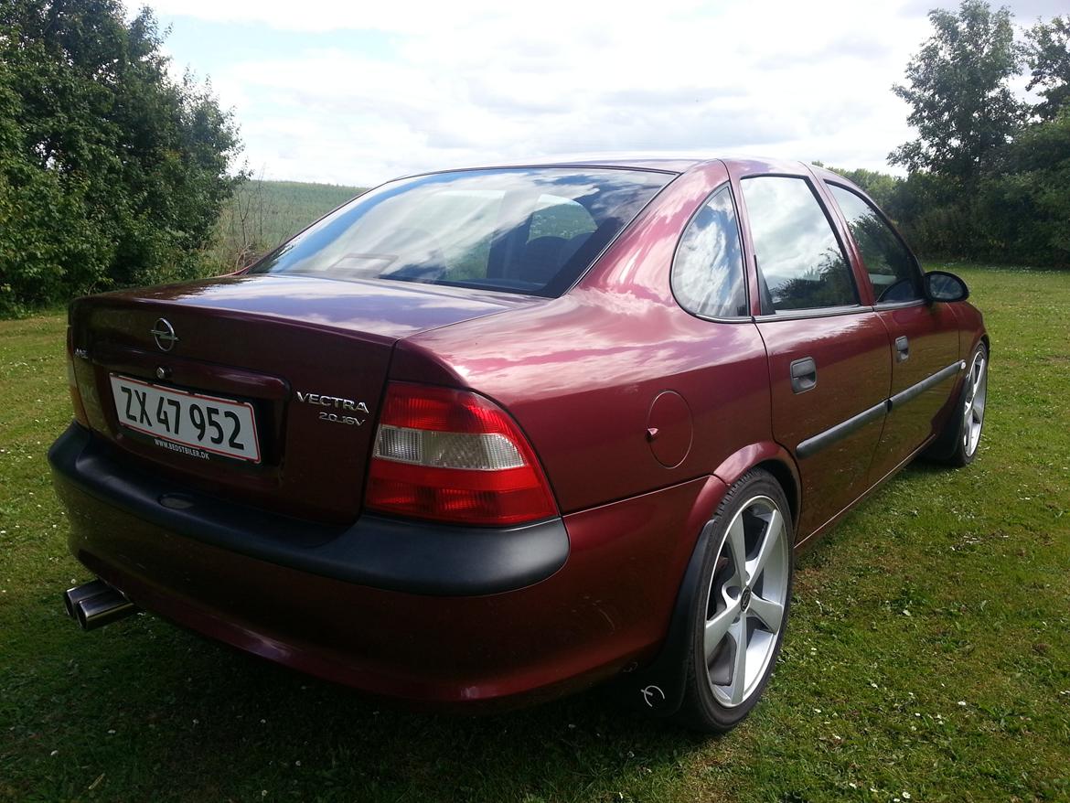 Opel Vectra B 2,0 16V AUT. - TOTALSKADET 17.09.2013 billede 7