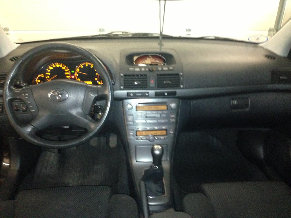 Toyota Avensis 2.0 Sol. T25 billede 13