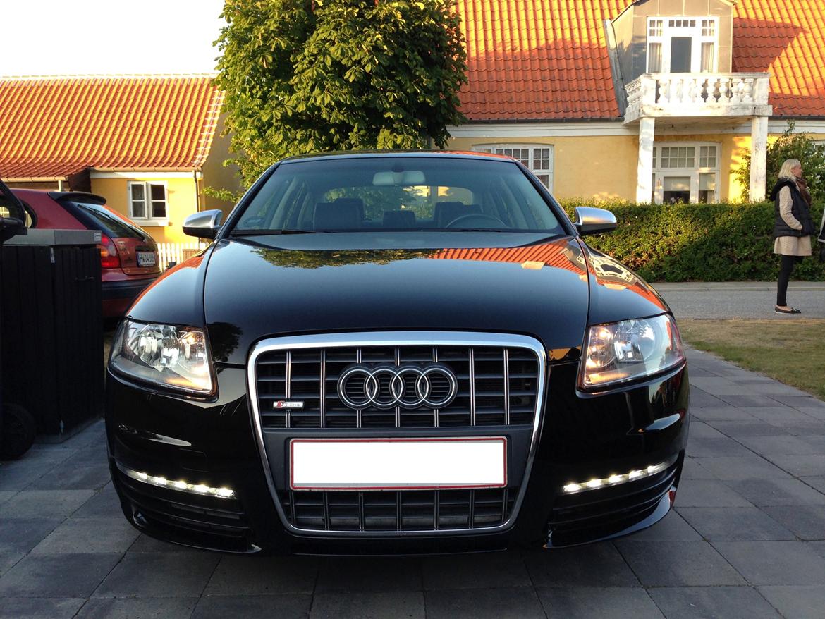 Audi A6 2.0T FSI billede 1