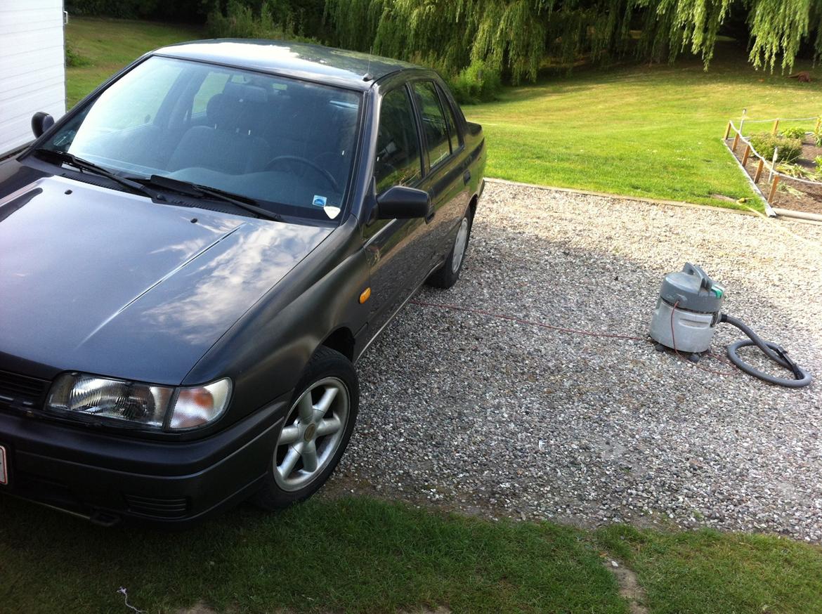 Nissan Sunny billede 2