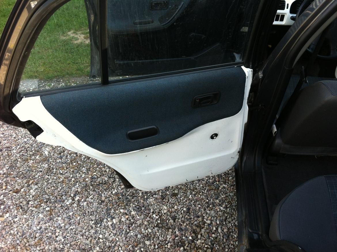 Nissan Sunny billede 8