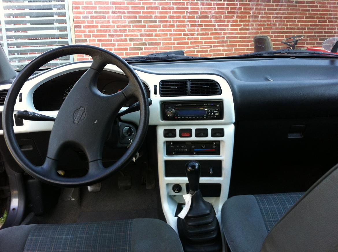 Nissan Sunny billede 9