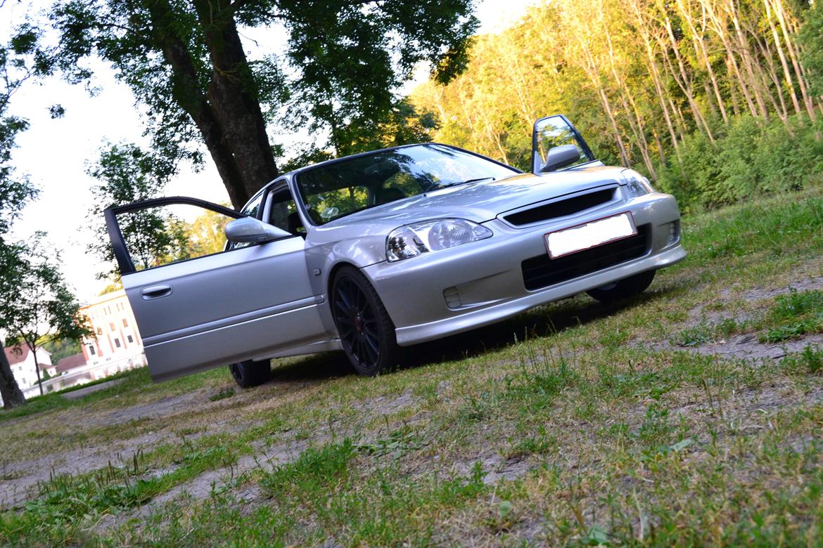 Honda civic 1,6 vti billede 2
