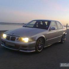 BMW 318i (Solgt)