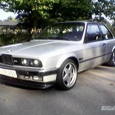 BMW 320 i