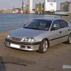 Toyota Avensis (SOLGT)